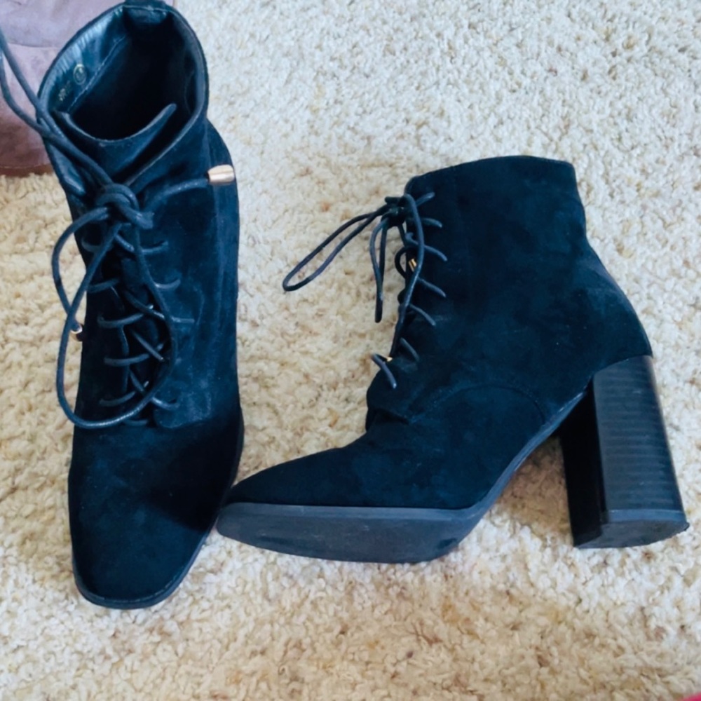 Ankle boots